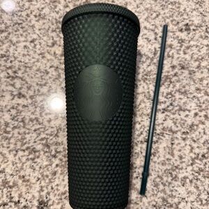 Starbucks Matte Green Studded Cold Cup Venti 24 Ounce Plastic Tumbler.